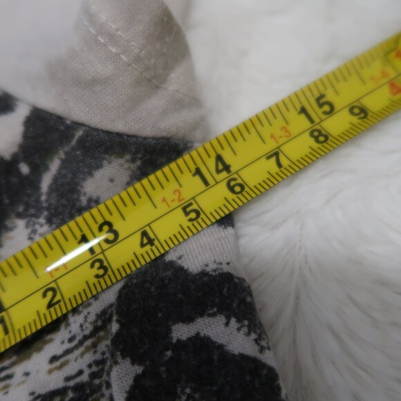 Leopard Basic Tee - Picture 5 of 5